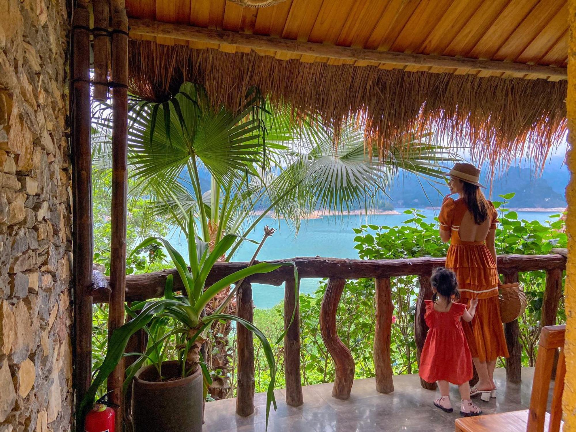 Mai Chau Hideaway Lake Resort Exterior photo